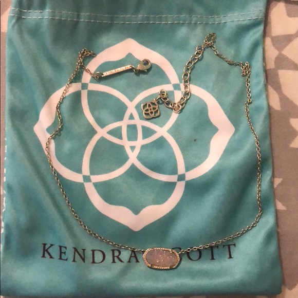 Kendra Scott Jewelry - Elisa Gold Pendant Necklace In Iridescent Drusy